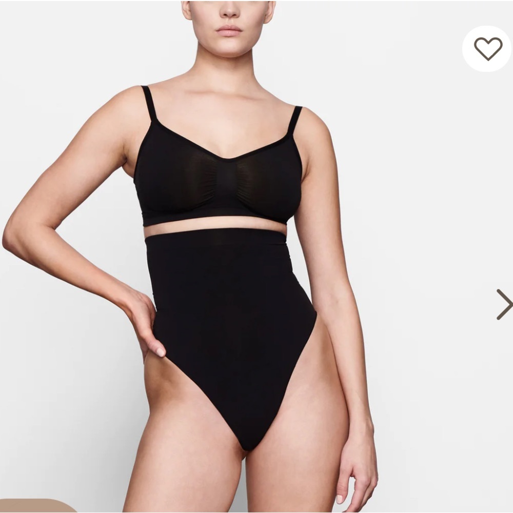 SKIMS Seamless Sculpt High-Waisted Thong in Onyx